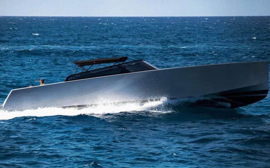 Alternate angle of the 55' VanDutch yacht, highlighting its streamlined profile.