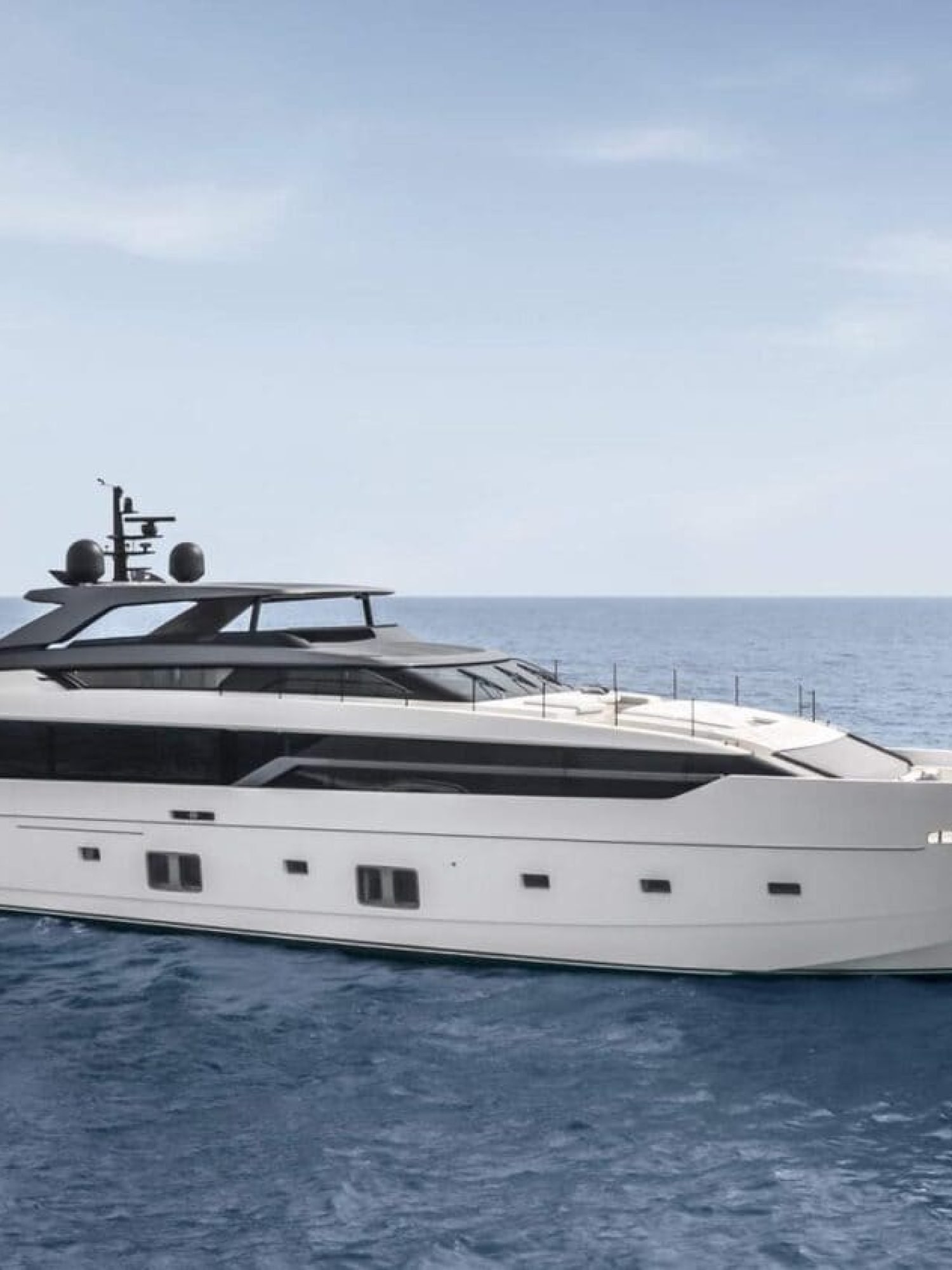 02-Sanlorenzo_SL120A_photo-Thomas-Pagani_resize-1600x899