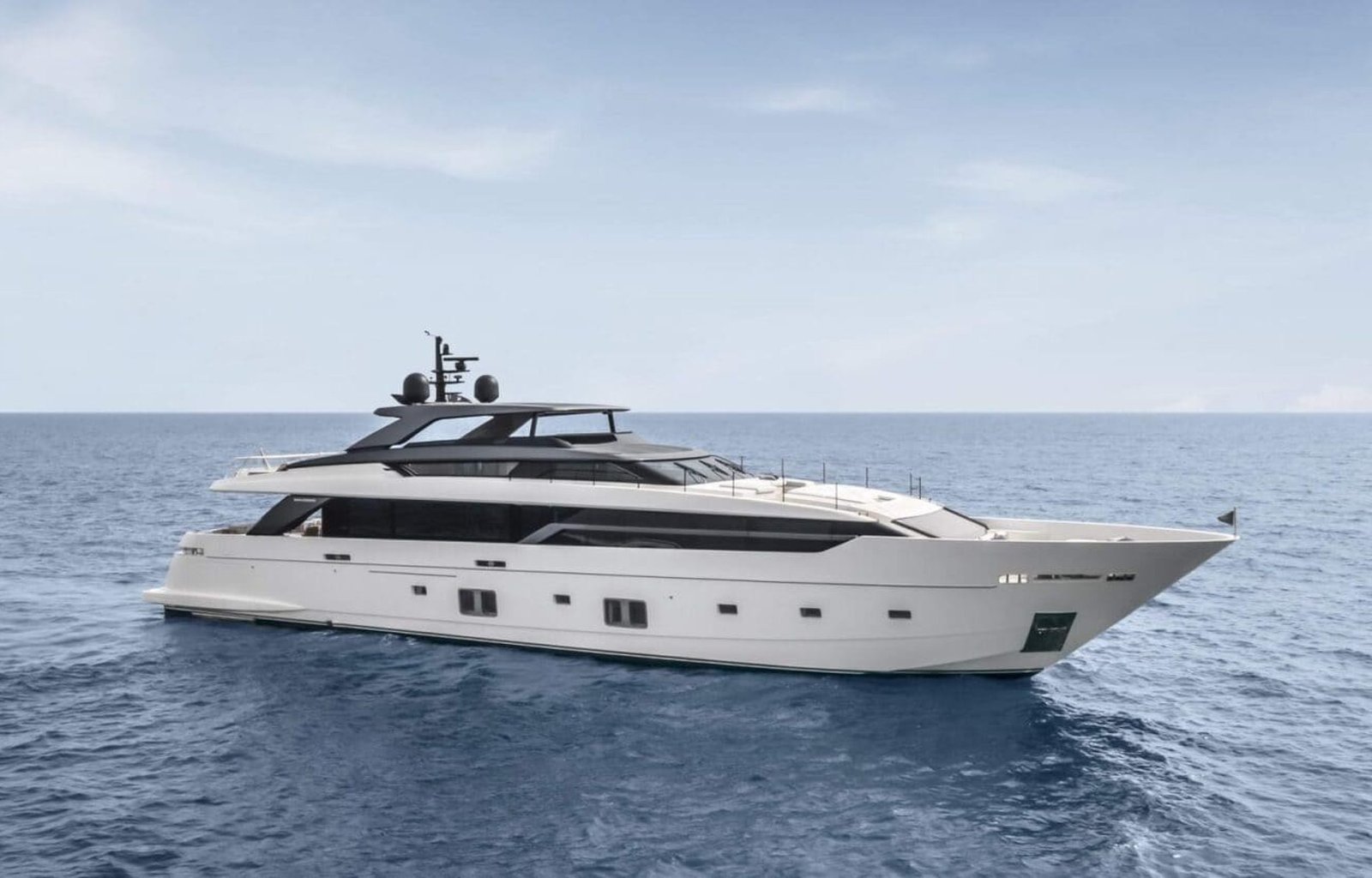 02-Sanlorenzo_SL120A_photo-Thomas-Pagani_resize-1600x899