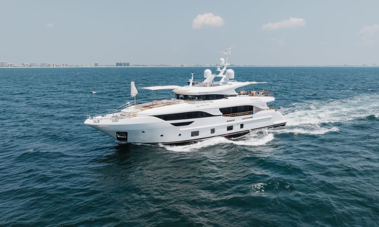 CHARTER 1 95' Benetti