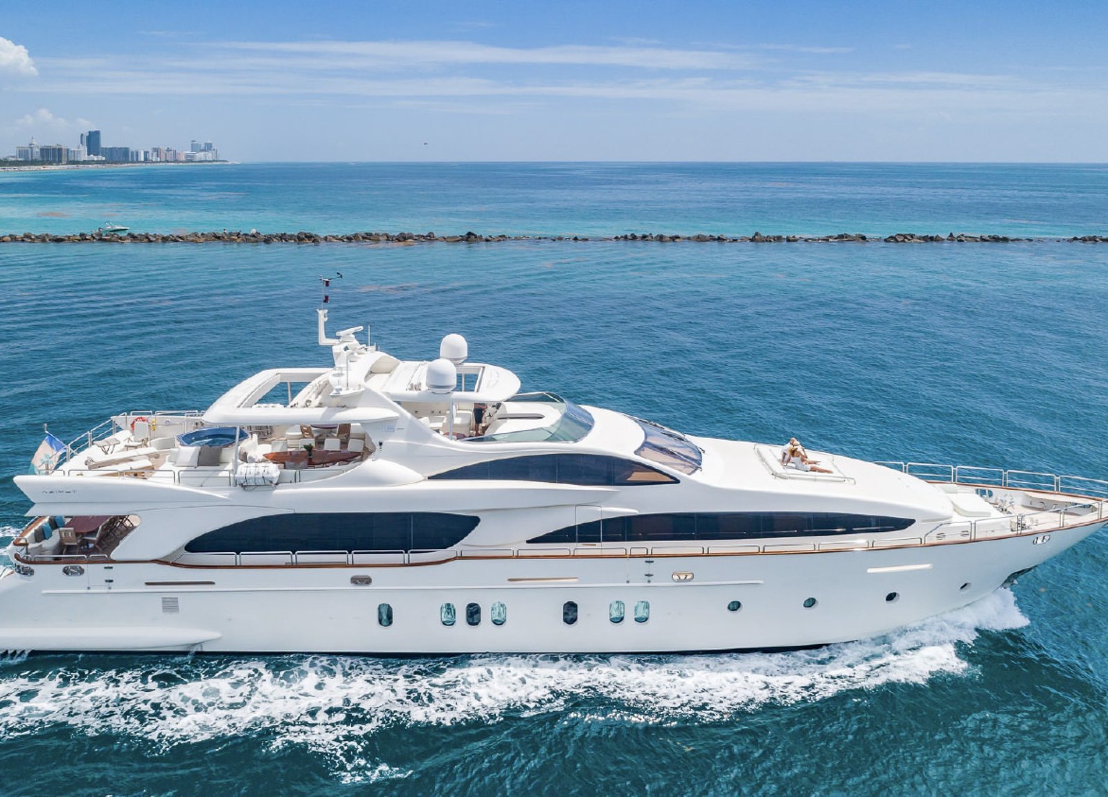 116-azimut-flybridge-2 (2)