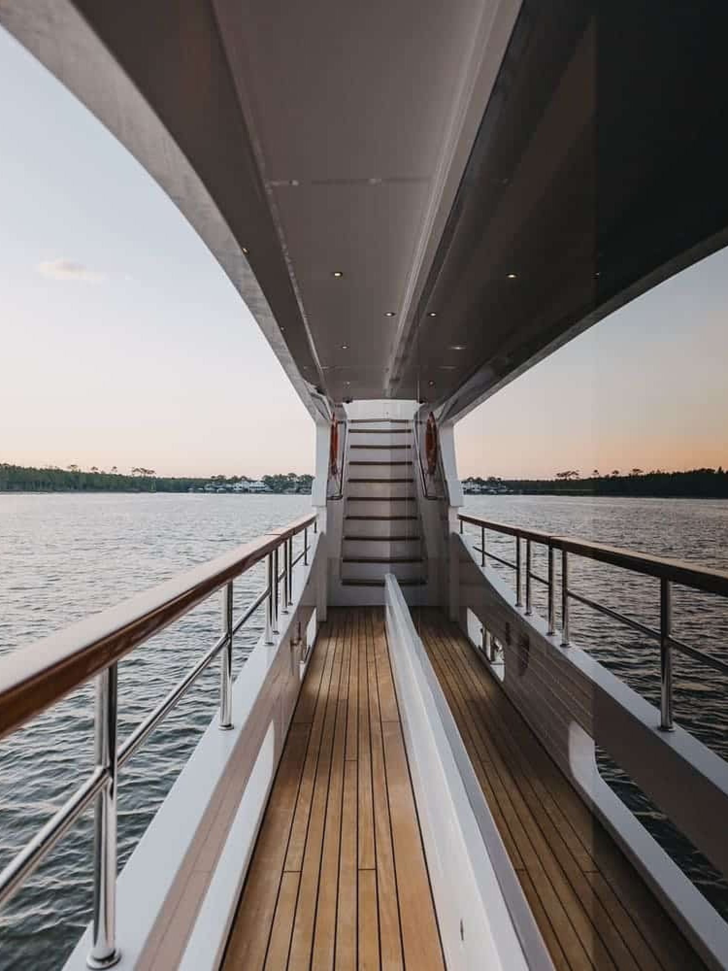 12a 95' Benetti Delfino Bella Vita Luxury Miami Yacht Charter Rental Modern Elegance YachtLuxe Bimini The Bahamas-X3