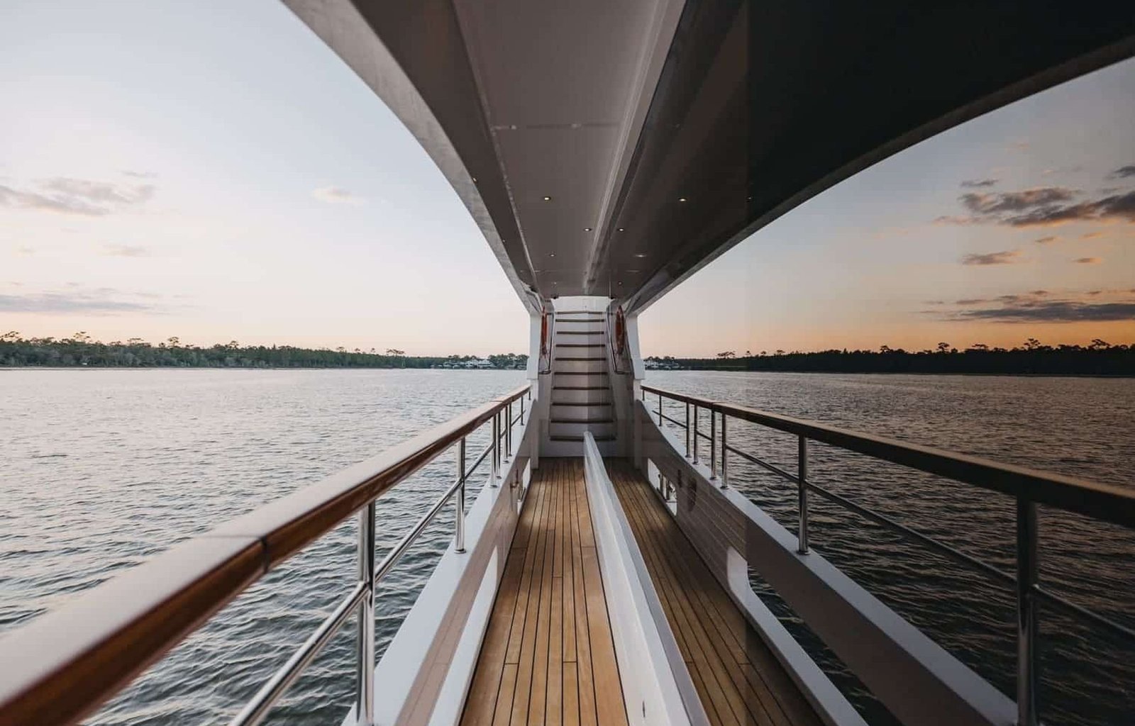 12a 95' Benetti Delfino Bella Vita Luxury Miami Yacht Charter Rental Modern Elegance YachtLuxe Bimini The Bahamas-X3