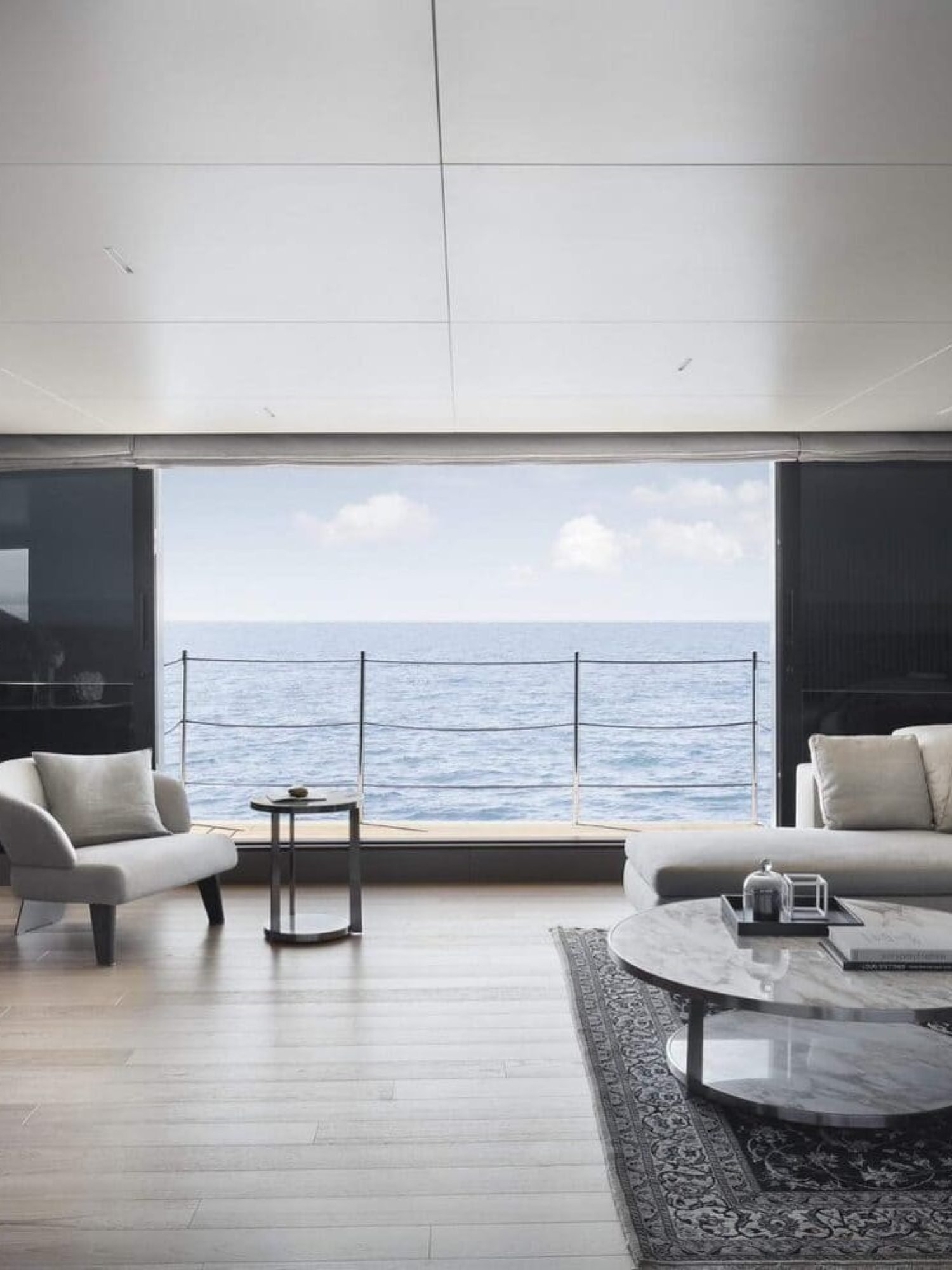 13-Sanlorenzo_SL120A_Main-Deck_Salon_photo-Thomas-Pagani_resize-1600x1066