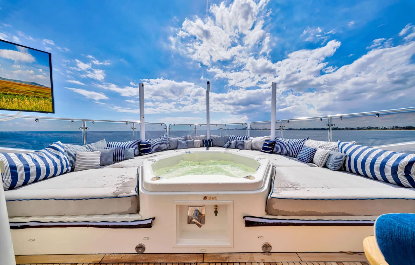 130' Sunseeker 'Natural 9' - SUNDECK_6