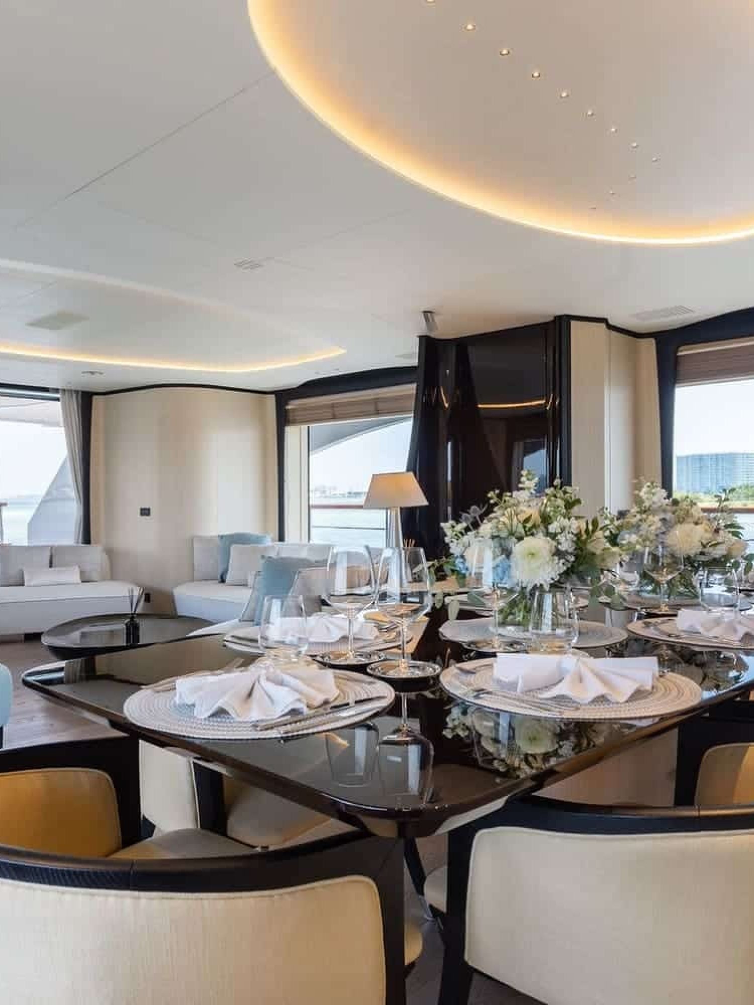14 95' Benetti Delfino Bella Vita Luxury Miami Yacht Charter Rental Modern Elegance YachtLuxe Bimini The Bahamas-X3