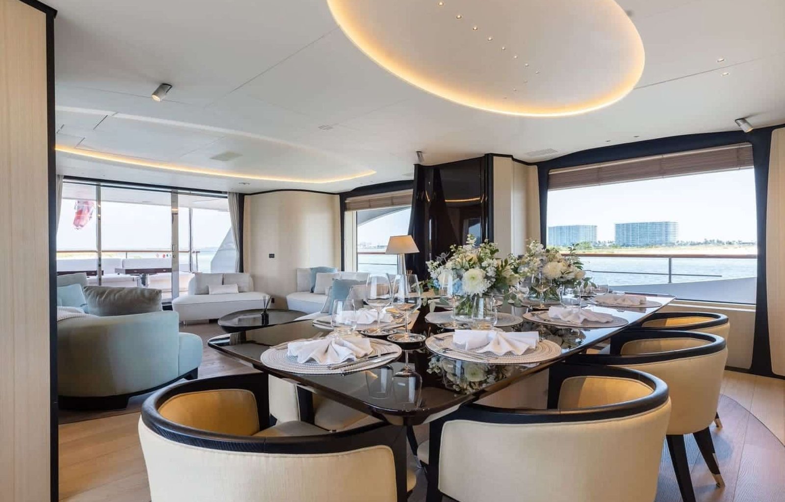 14 95' Benetti Delfino Bella Vita Luxury Miami Yacht Charter Rental Modern Elegance YachtLuxe Bimini The Bahamas-X3