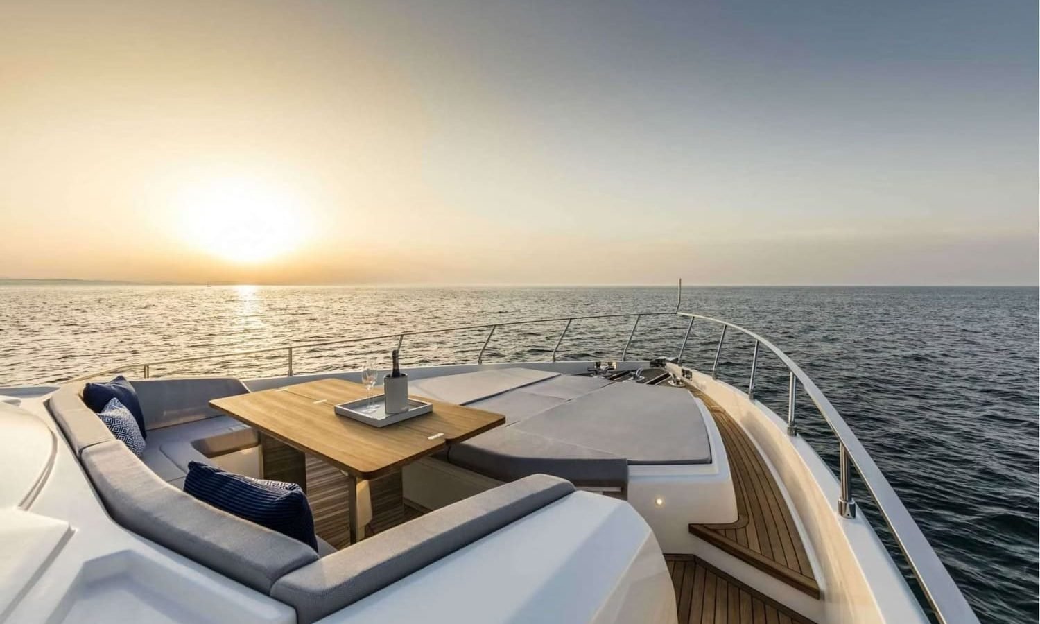 Miami 18 78' Ferretti