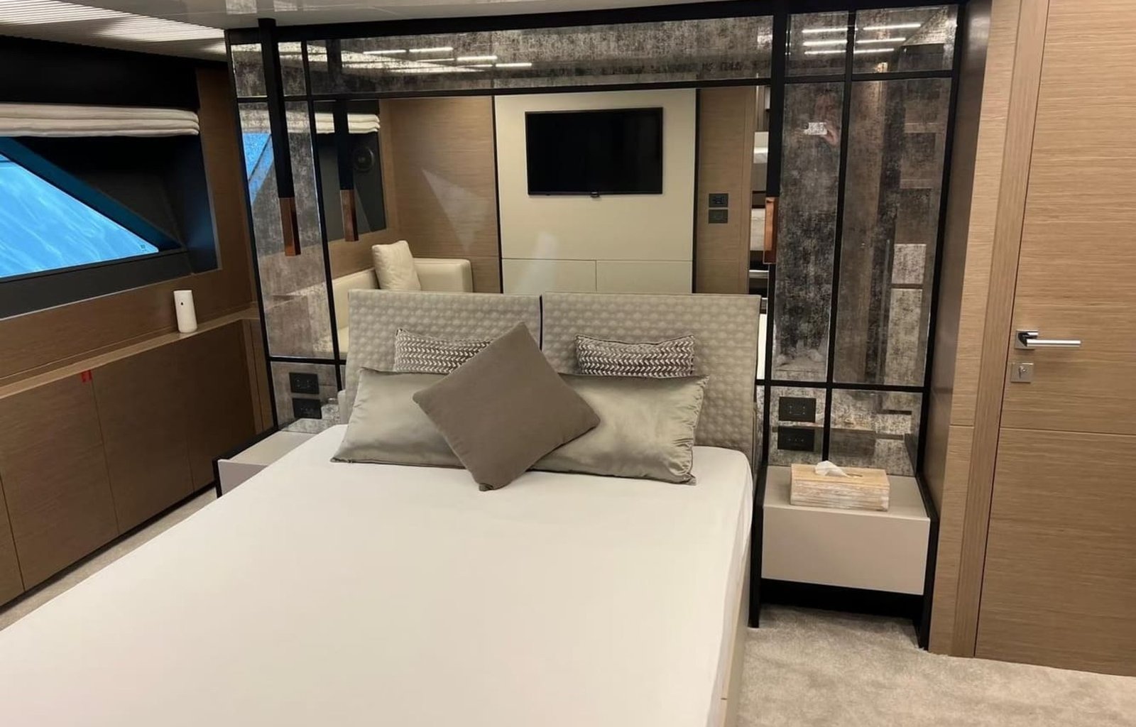 1733151039-whatsapp-image-2024-10-16-at-11-29-30-am-1_3_11zon