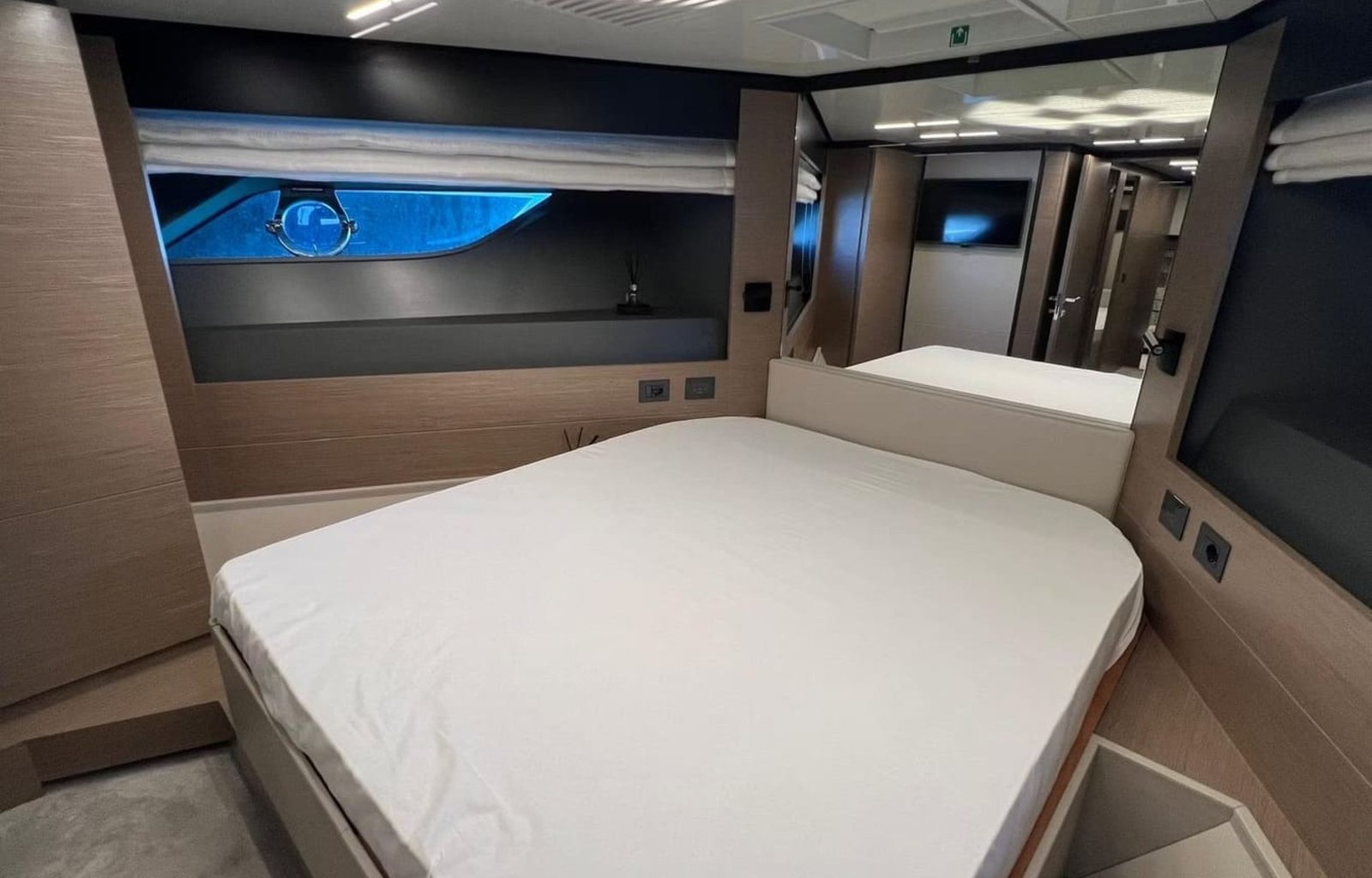 1733151052-whatsapp-image-2024-10-16-at-11-29-31-am-2_2_11zon