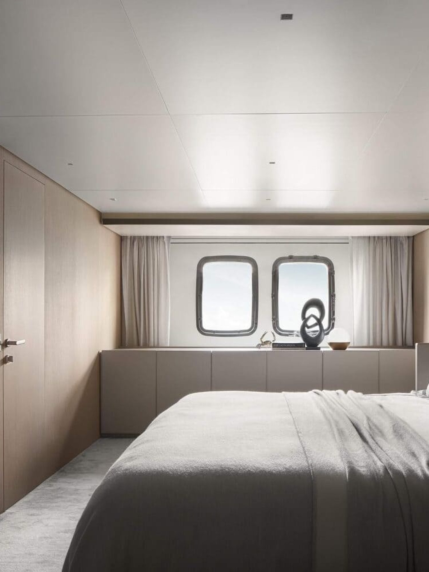 18-SL120A-758-Lower-Deck-Owner-Cabin-02-_resize-1600x1067