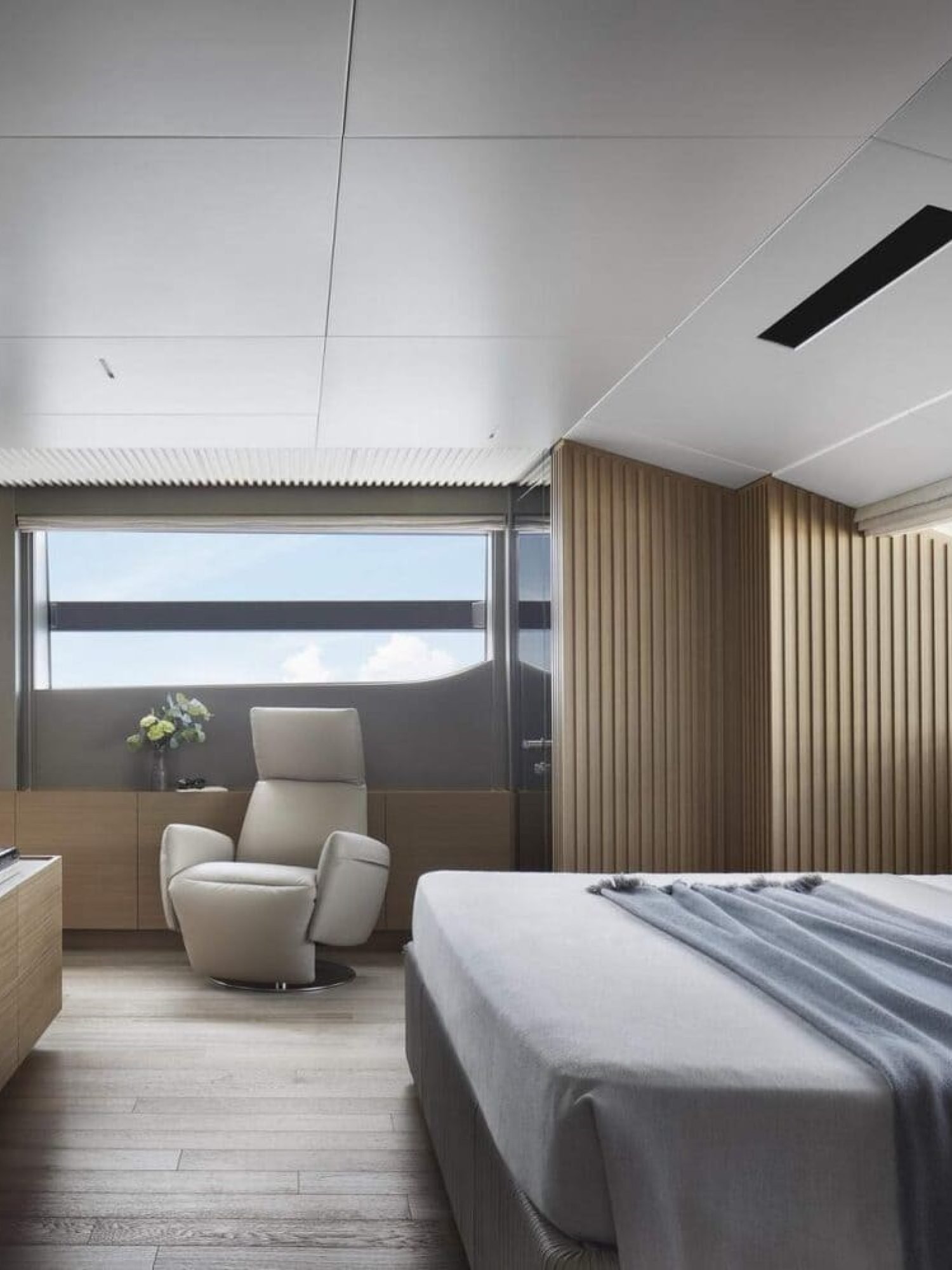 18-Sanlorenzo_SL120A_Main-Deck_Owner-Cabin_photo-Thomas-Pagani_resize-1600x1066