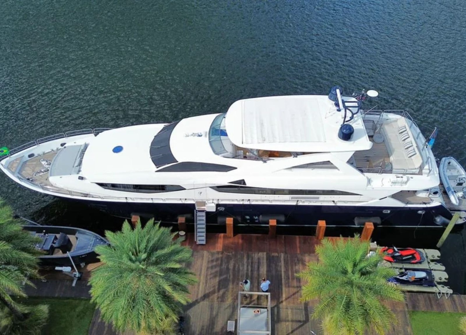 2012-sunseeker-112-power-9593326-20241024204759194-1_XLARGE