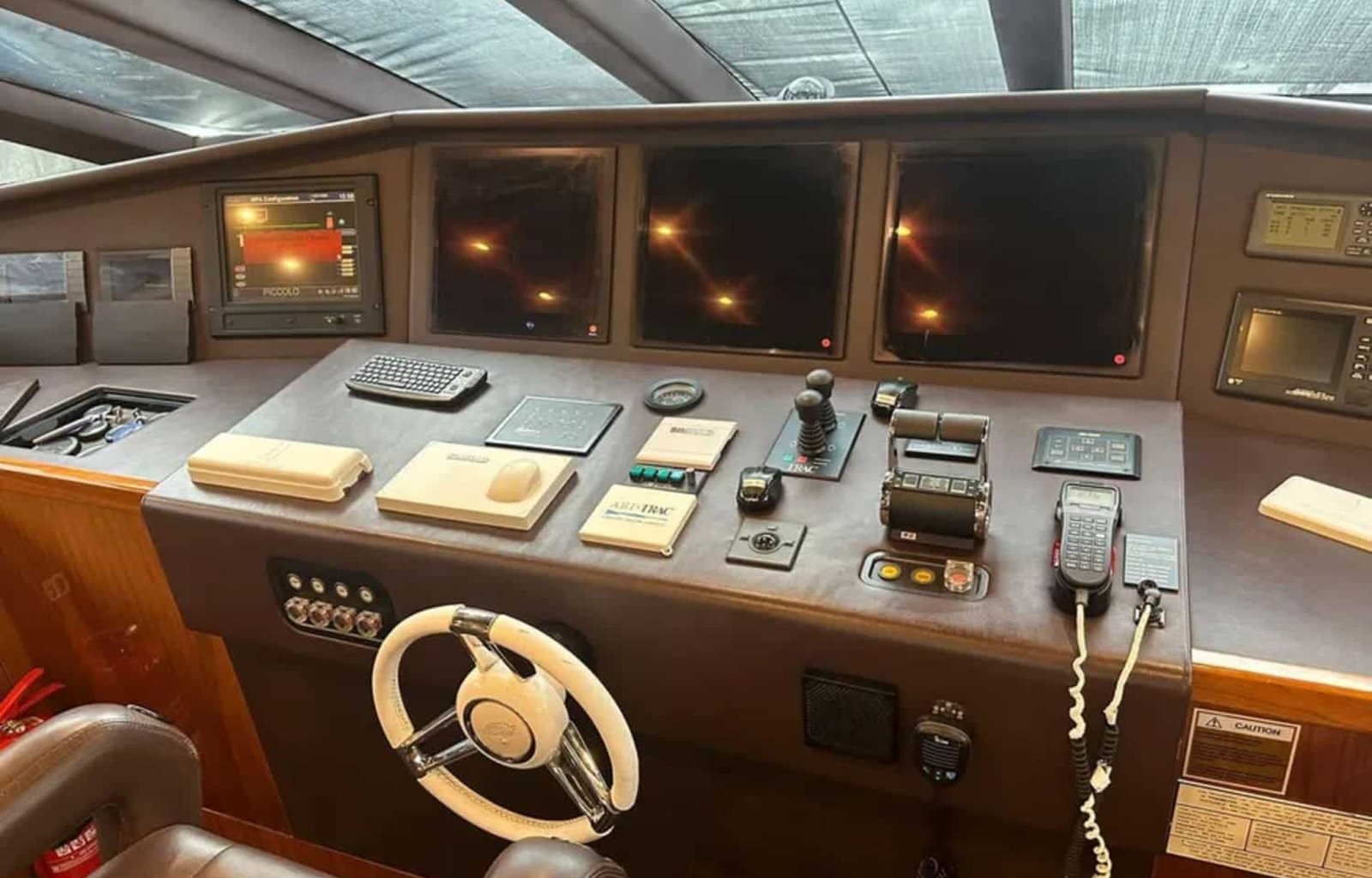 2012-sunseeker-112-power-9593326-20241024204916901-1_XLARGE