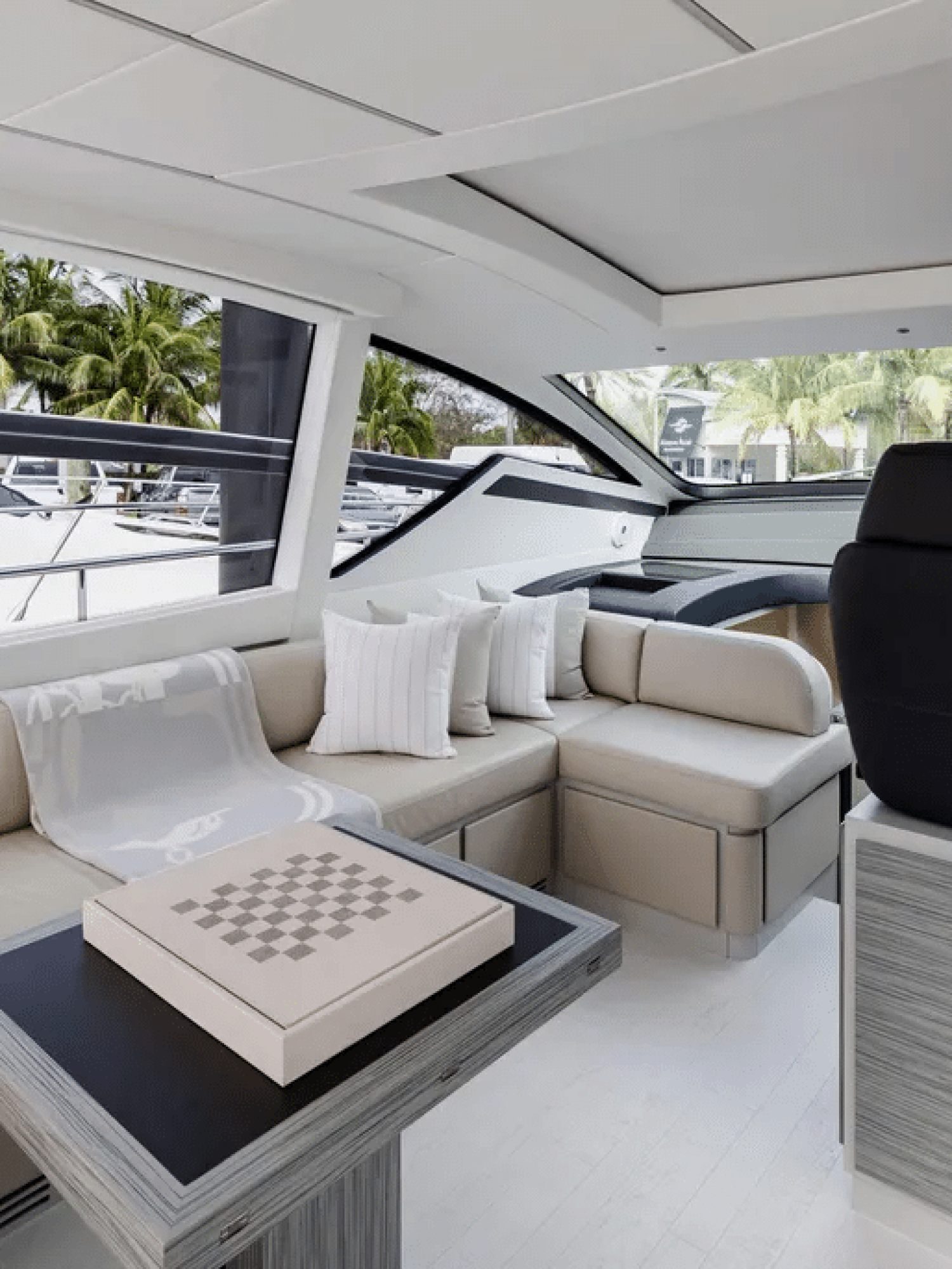62' Pershing