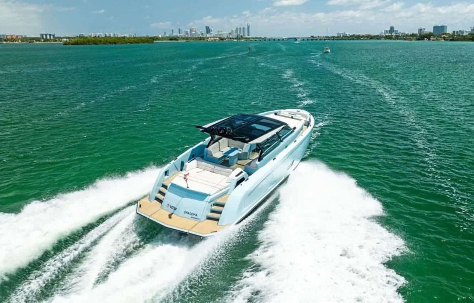 2022-vanquish-yachts-vq58-power-9367094-20240426050727060-1_XLARGE
