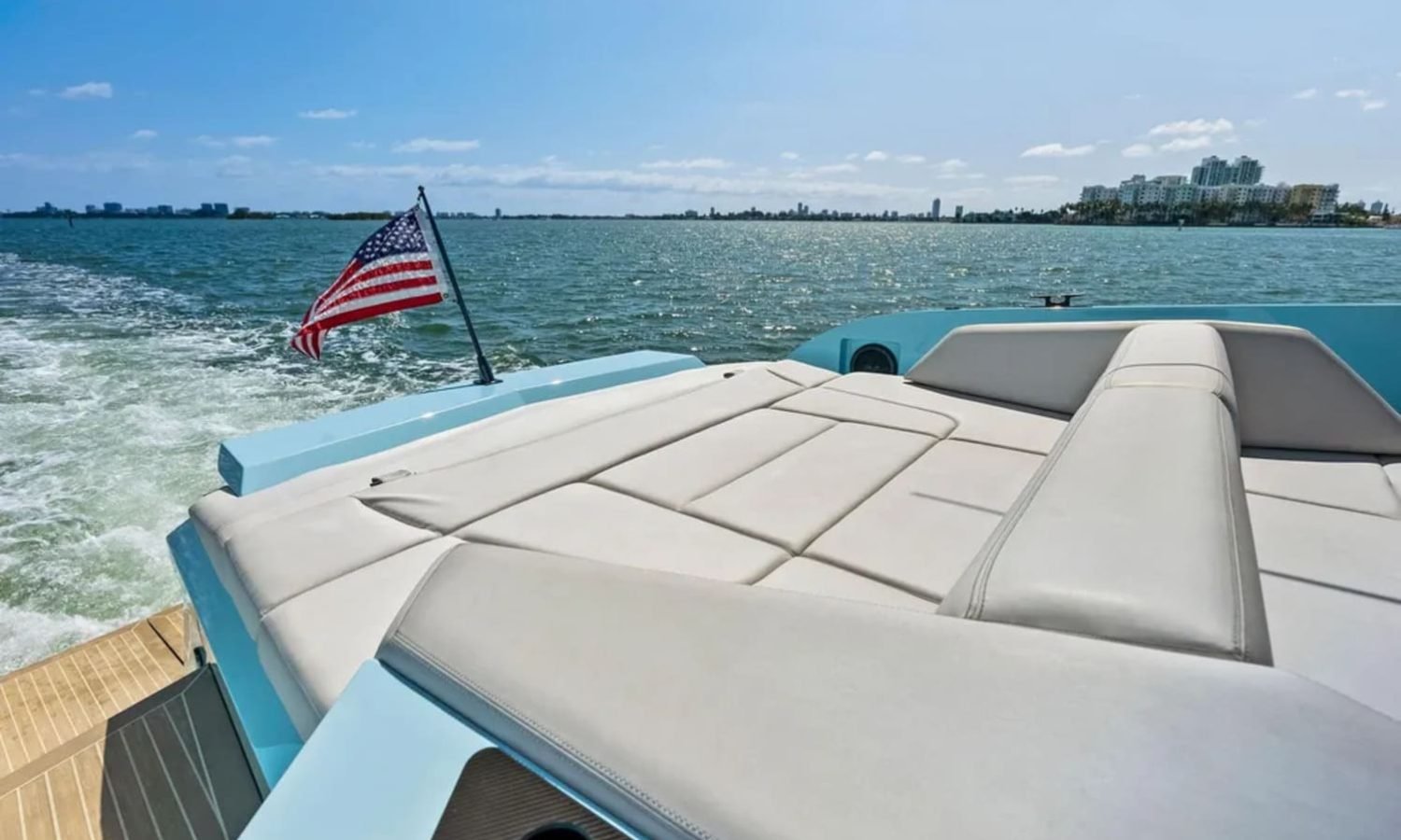 Miami 35 58' Vanquish