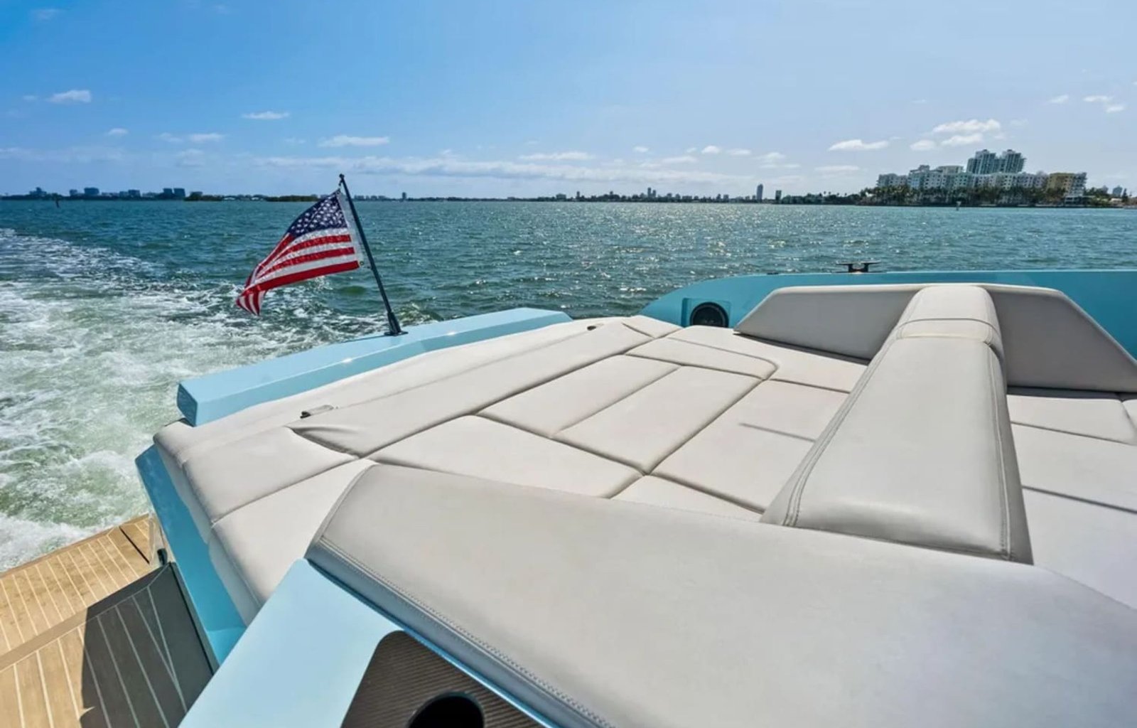 2022-vanquish-yachts-vq58-power-9367094-20240426050840356-1_XLARGE