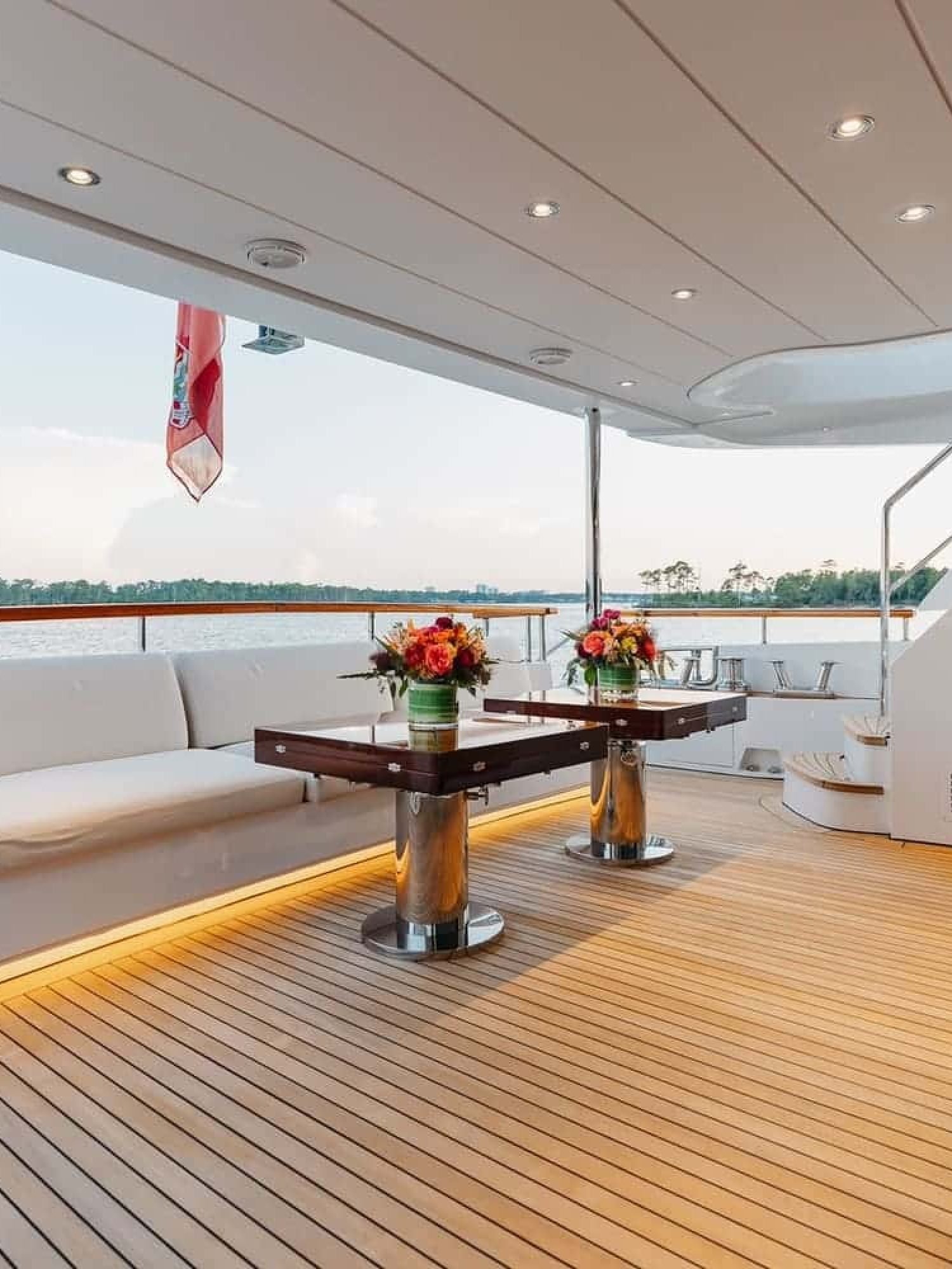 5 95' Benetti Delfino Bella Vita Luxury Miami Yacht Charter Rental Modern Elegance YachtLuxe Bimini The Bahamas-X3