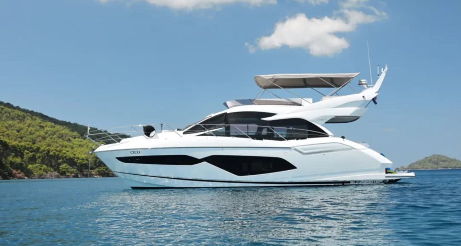 Front view of the 56' Sunseeker Manhattan yacht at sea