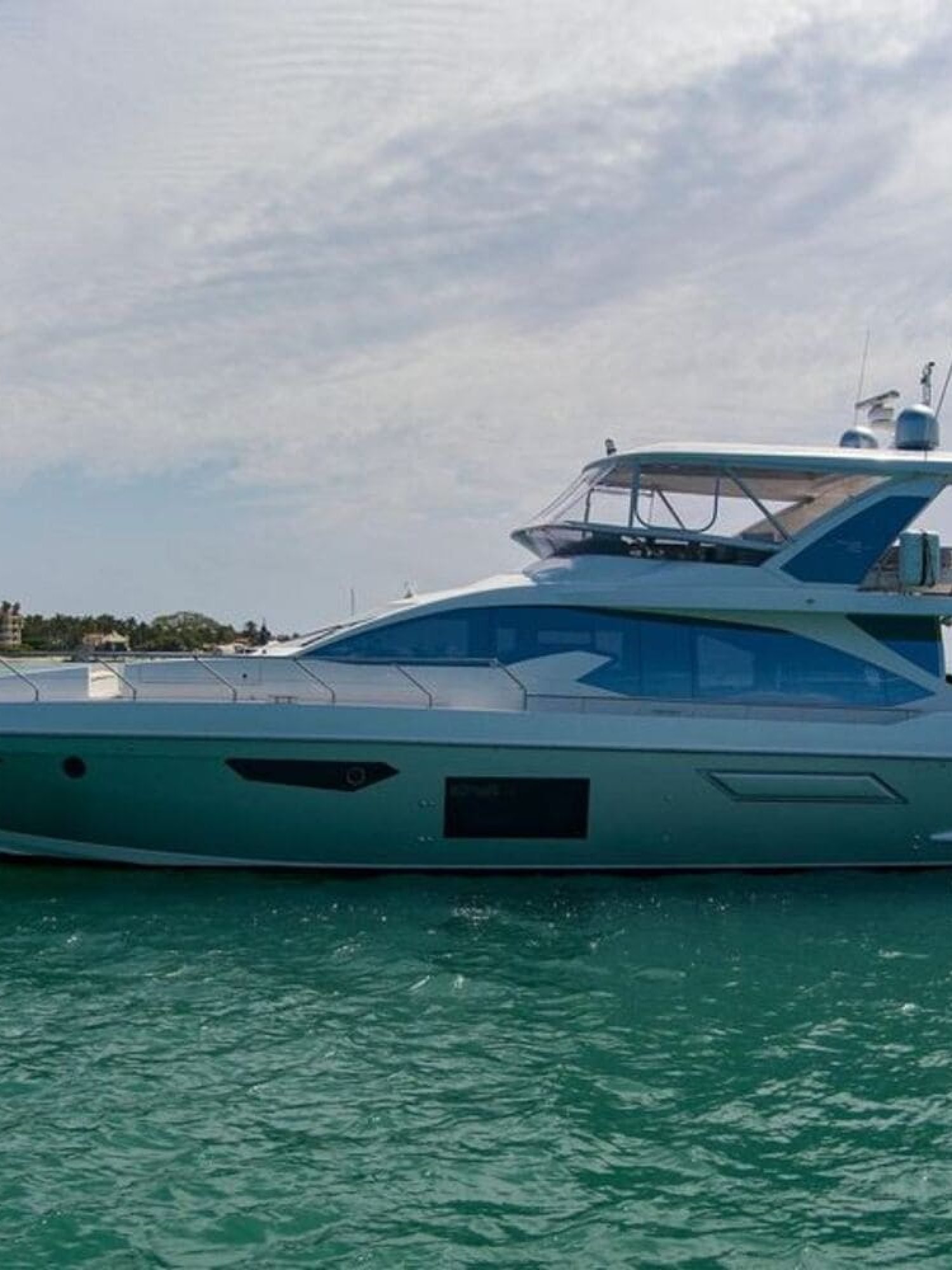 72' AZIMUT FLYBRIDGE 2 (1)