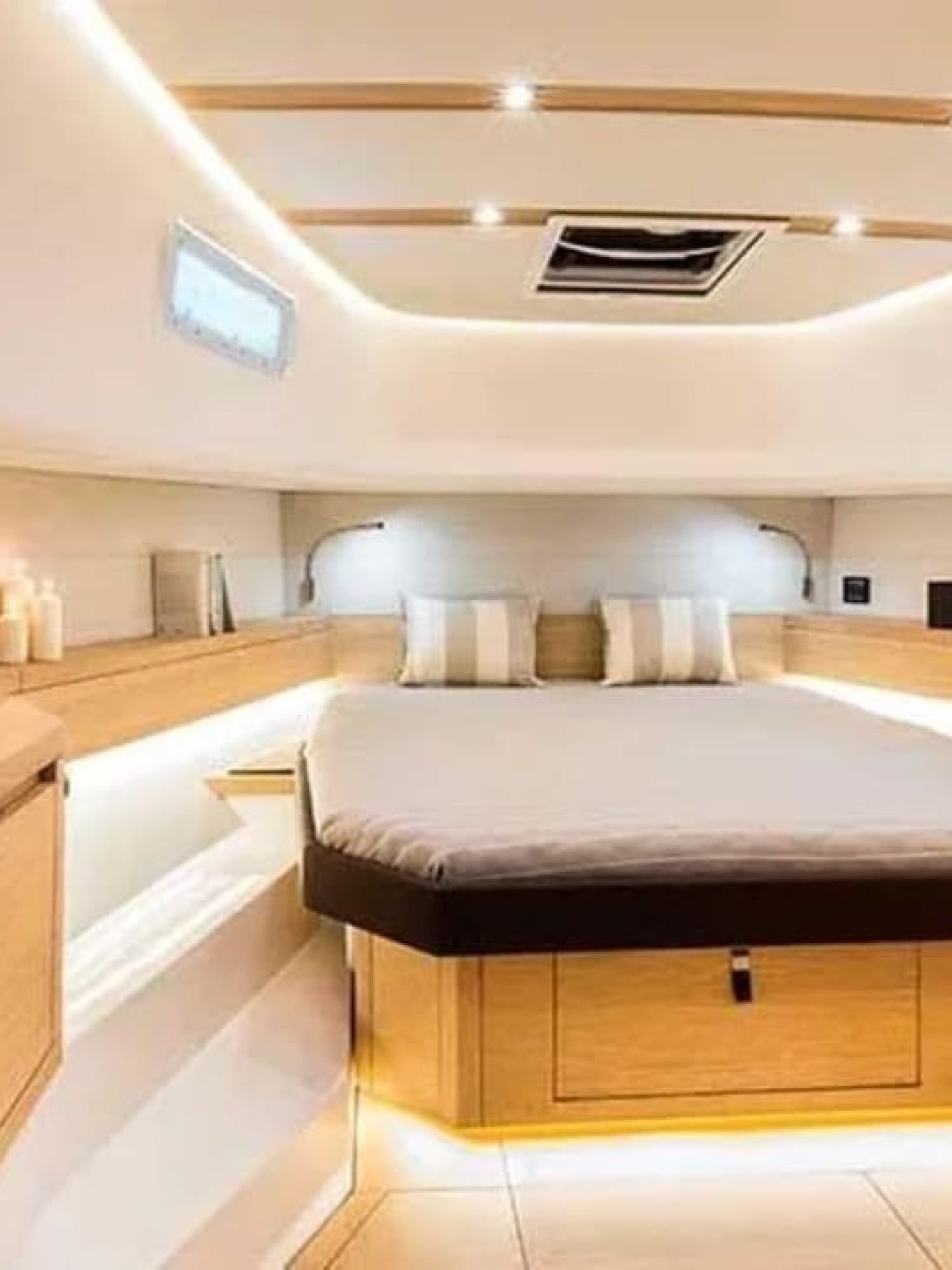 Cozy and elegant bedroom in 43' Pardo yacht, offering luxurious sleeping arrangements