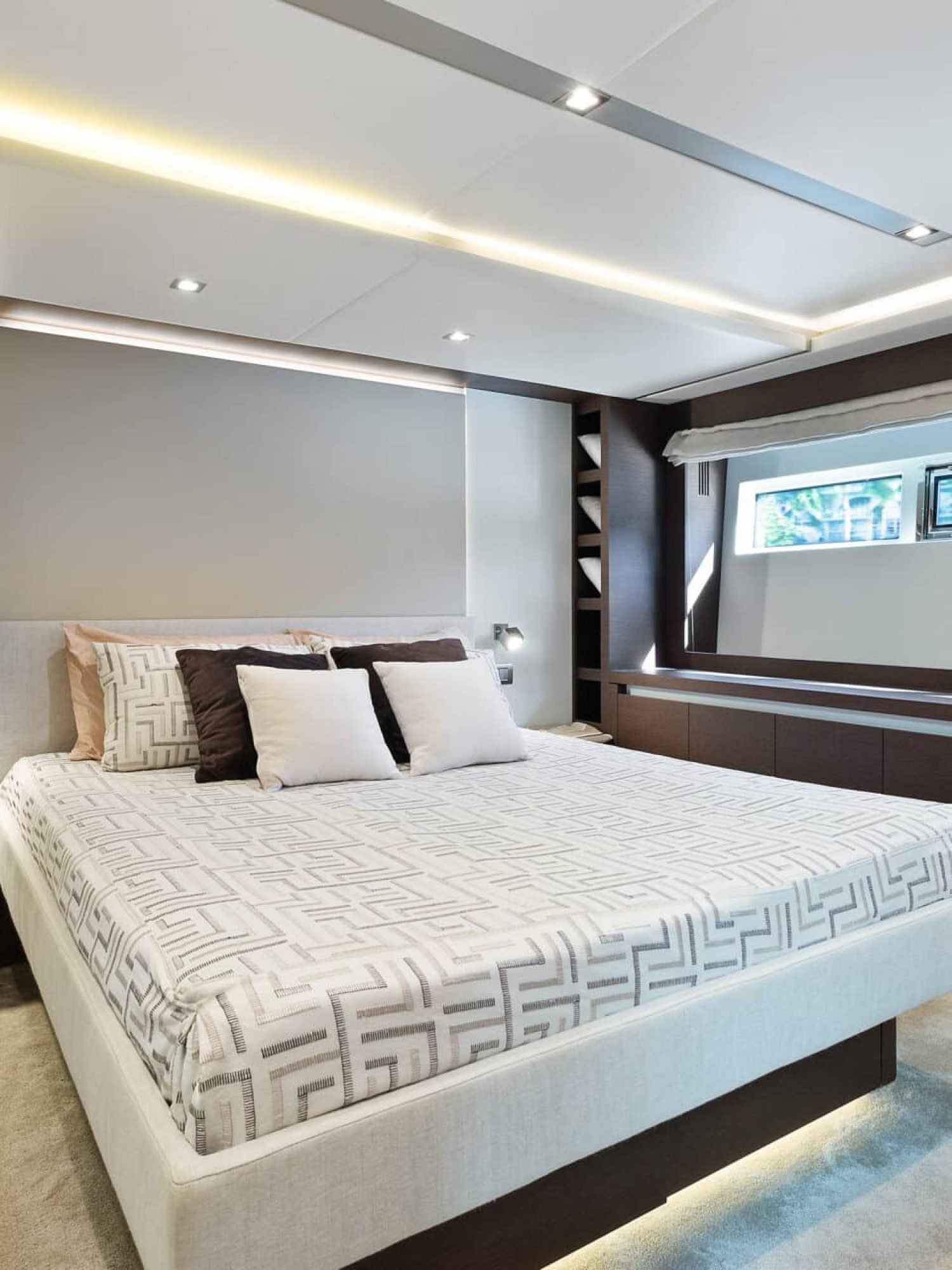 75' Prestige-Interiors-4