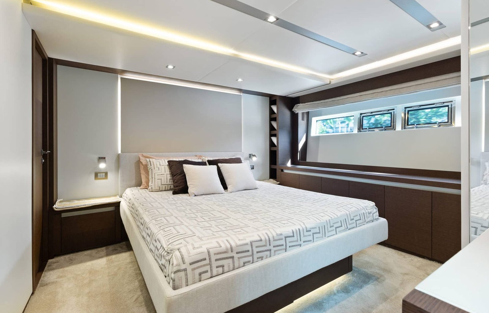75' Prestige-Interiors-4