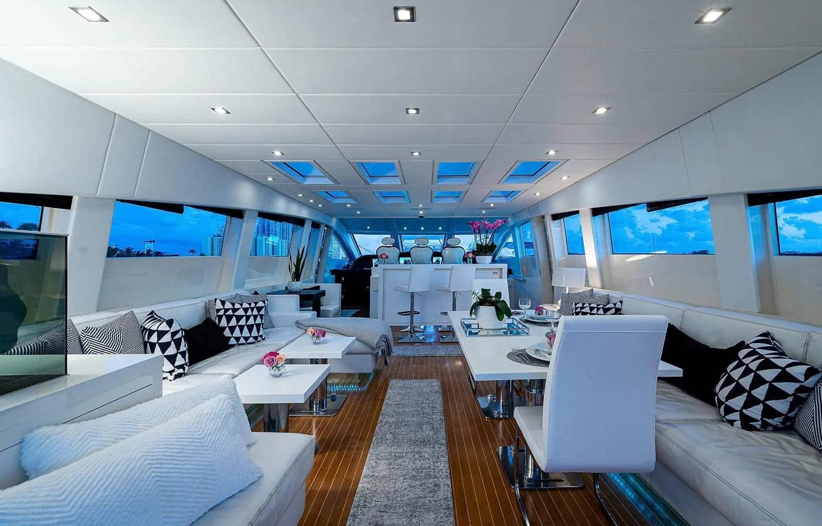 8052021_20211015171801074_1_XLARGE (1)