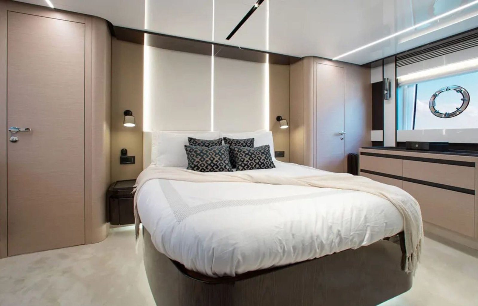 80_azimut_1708485312749