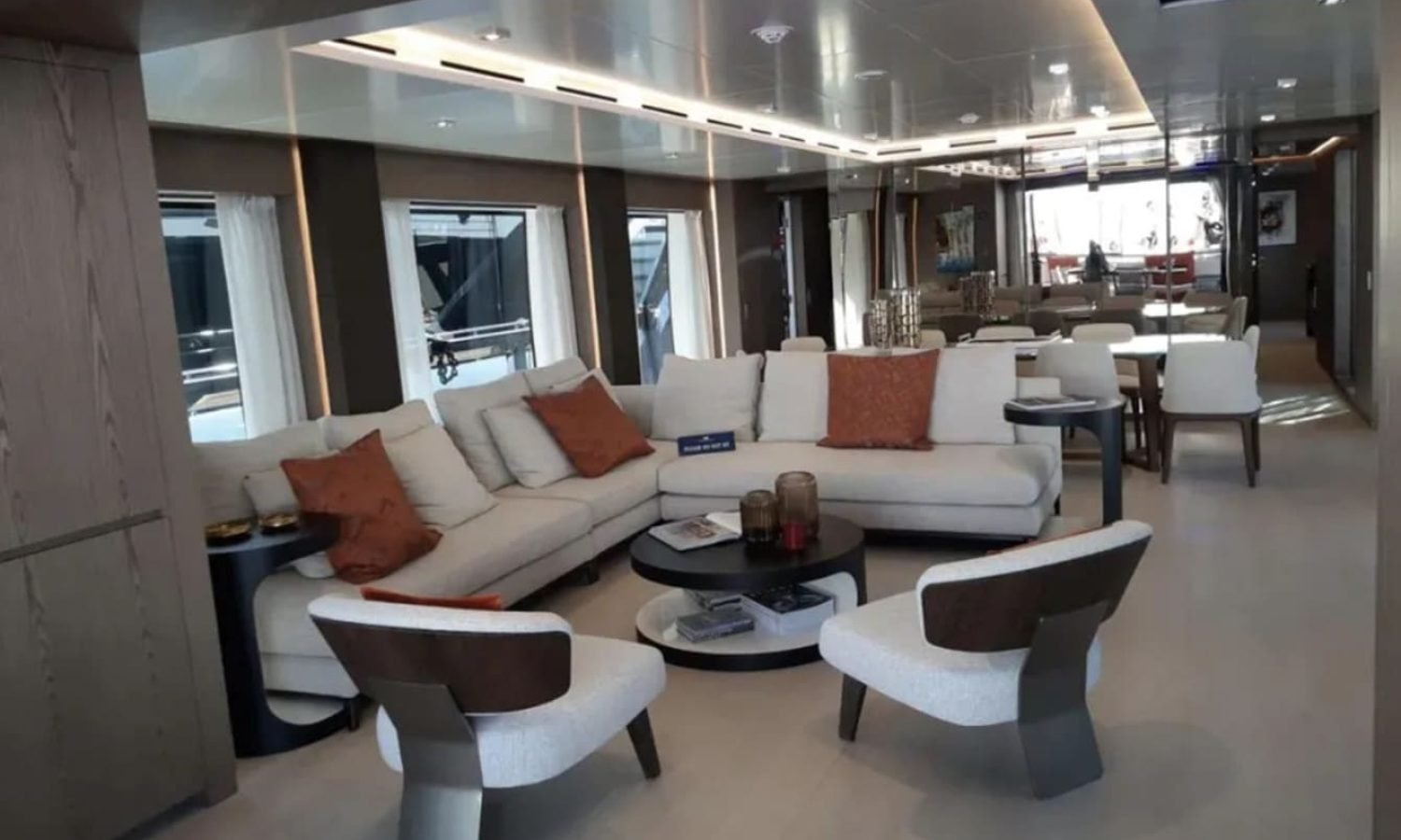 Elegant and spacious interior of the 106' CUSTOM LINE yacht, designed for comfort.