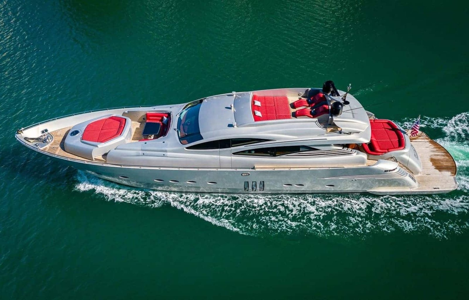 90' PERSHING REGAL Yacht - Front Exterior