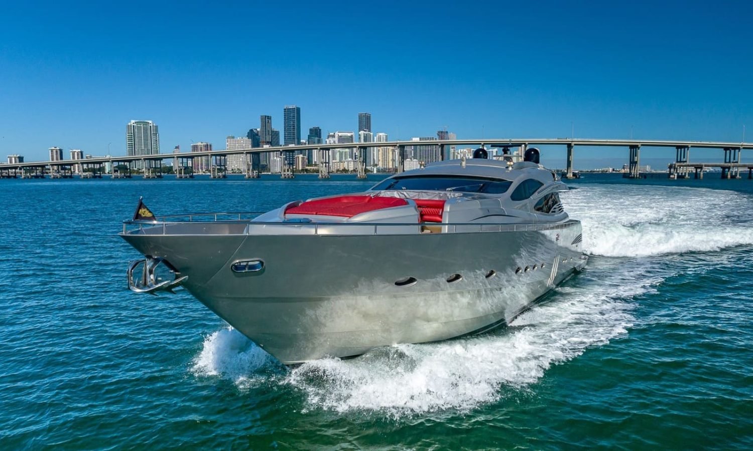 Exterior of the 90' PERSHING REGAL Yacht