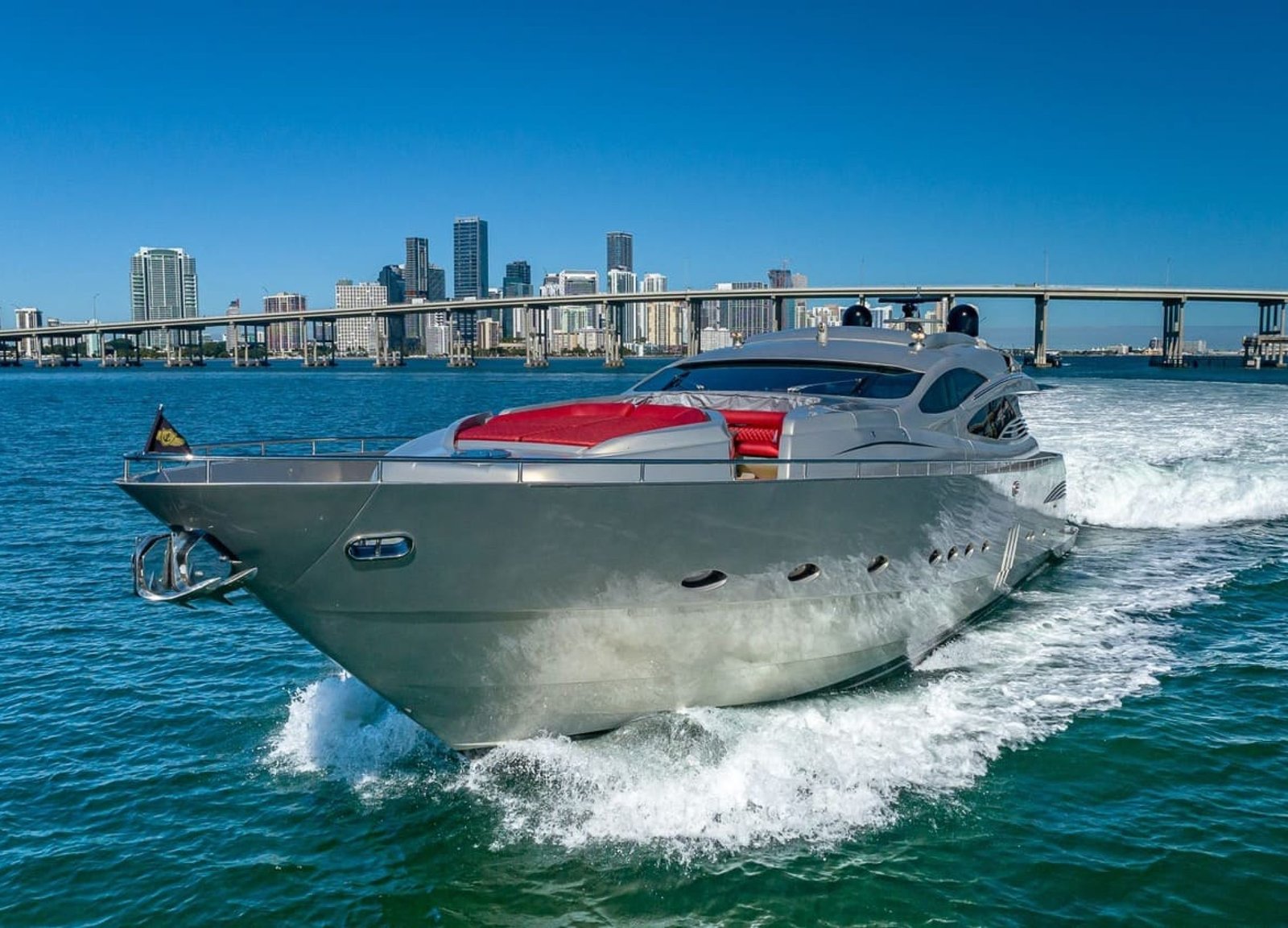 Exterior of the 90' PERSHING REGAL Yacht