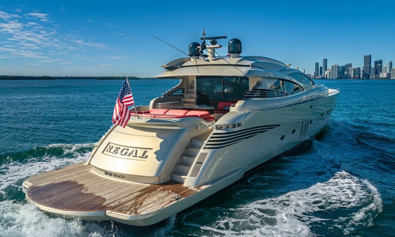 Rear view of the 90' PERSHING REGAL yacht