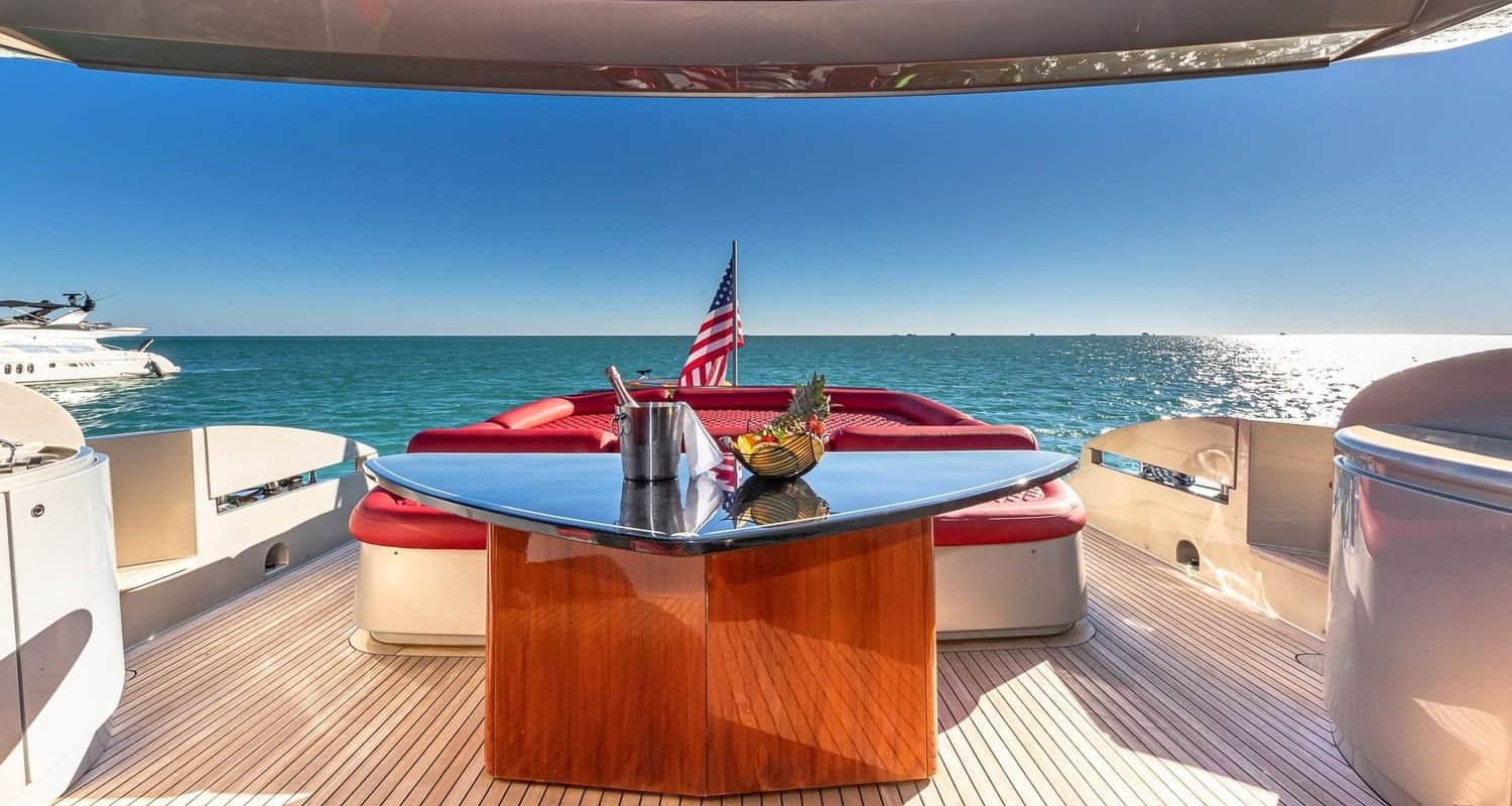 Rear view of the 90' PERSHING REGAL yacht