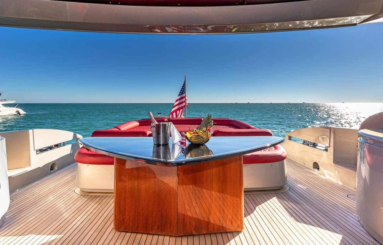 Rear view of the 90' PERSHING REGAL yacht