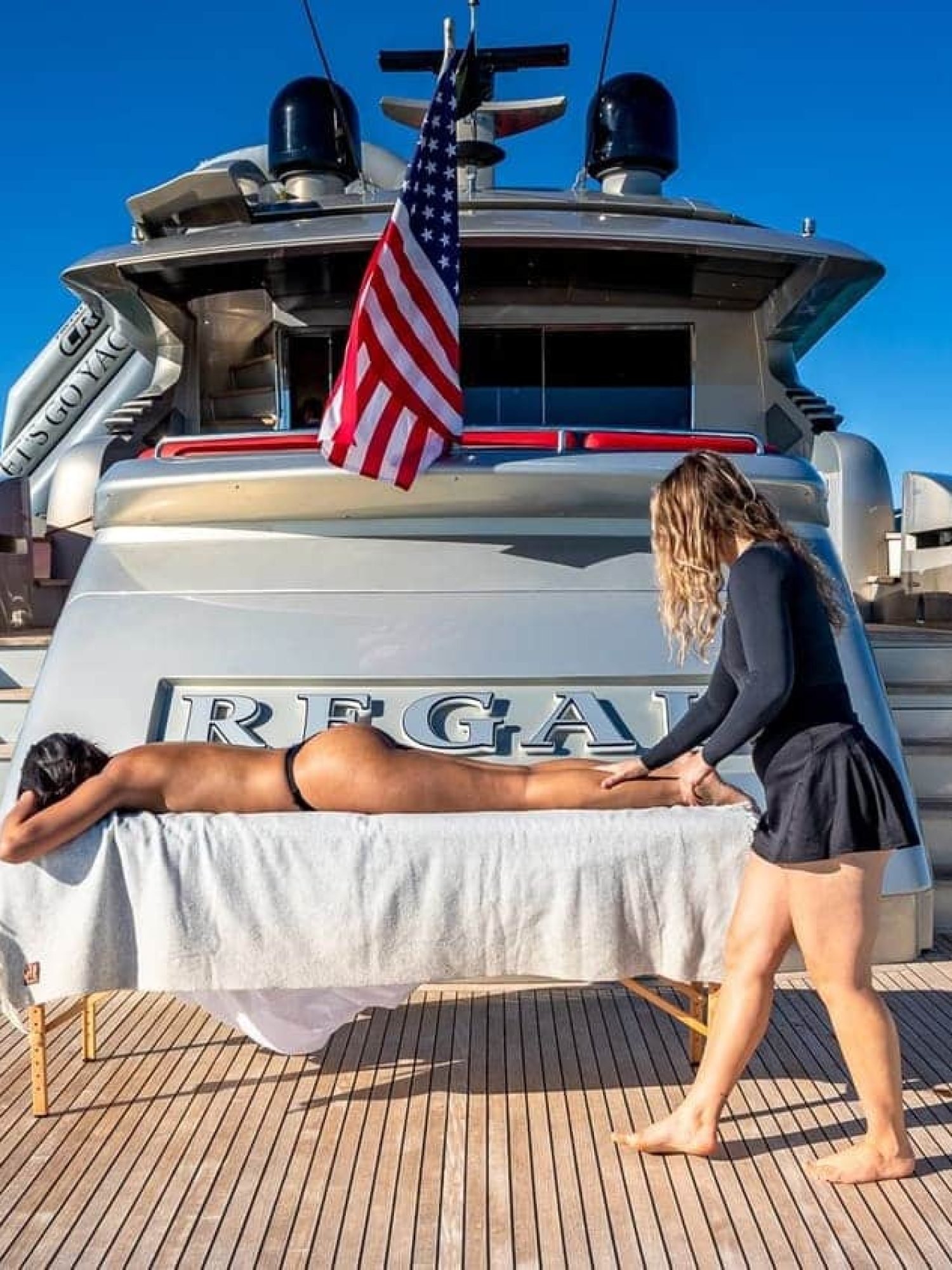 Luxurious surface area of the 90' PERSHING REGAL yacht