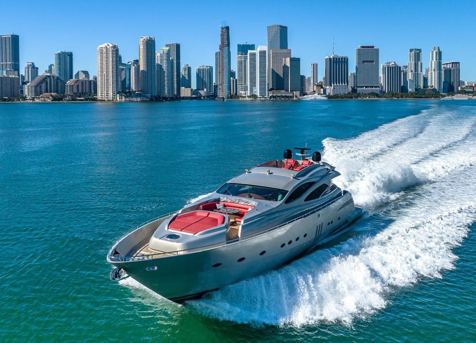 90' PERSHING REGAL Yacht - Side Exterior