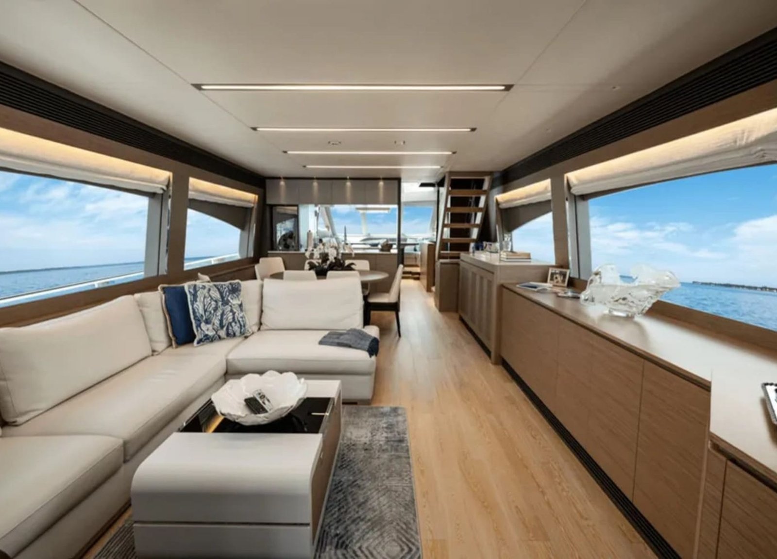 Luxurious interior lounge area with comfortable furniture on the 90' HORIZON yacht