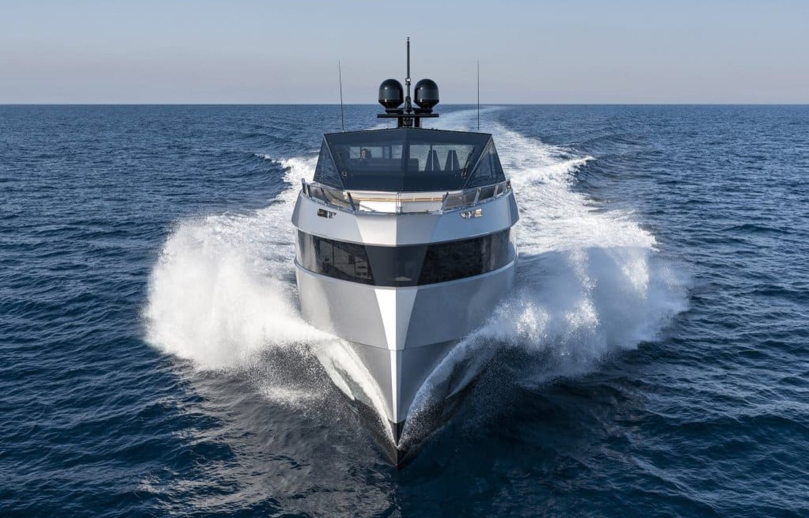 EXTERIOR 4 AZIMUT 200