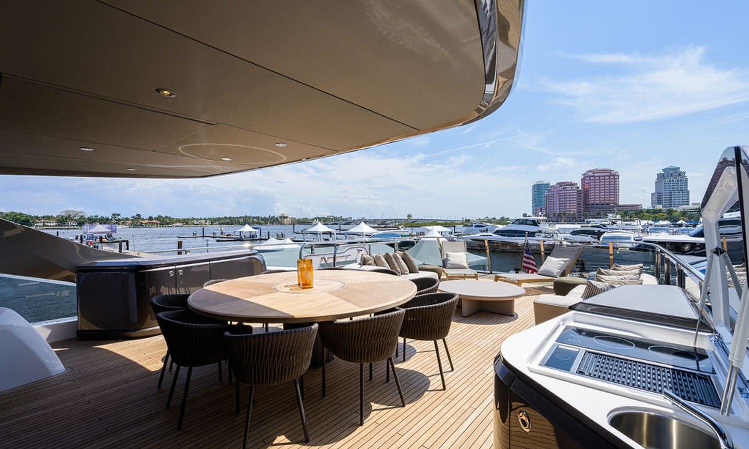 Spacious outdoor dining area on the 100' PRINCESS X95 yacht, perfect for enjoying the views and outdoor moments.