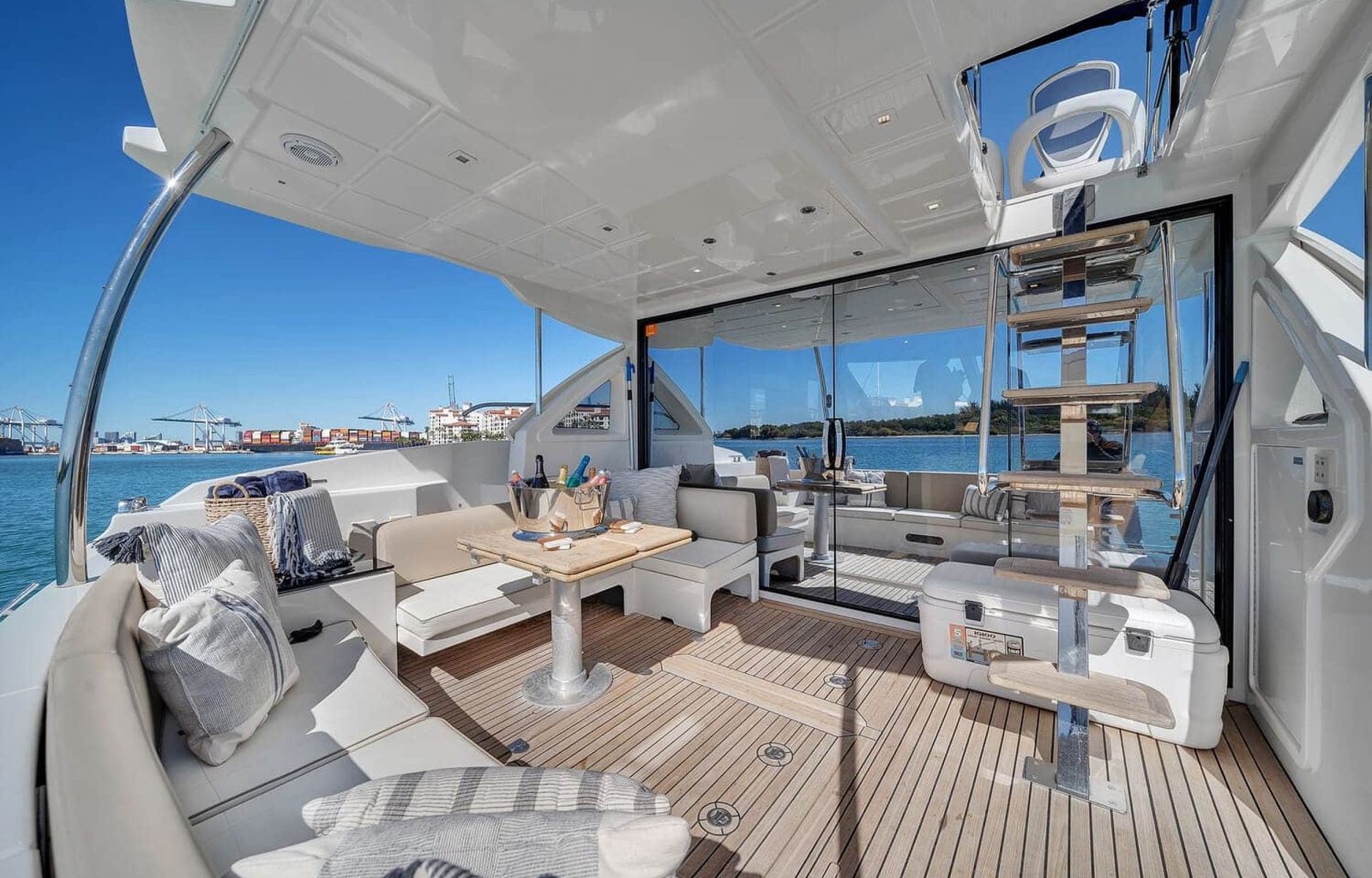 Interior area of the 60' ABSOLUTE FLY yacht, seamlessly blending with the outdoor space.