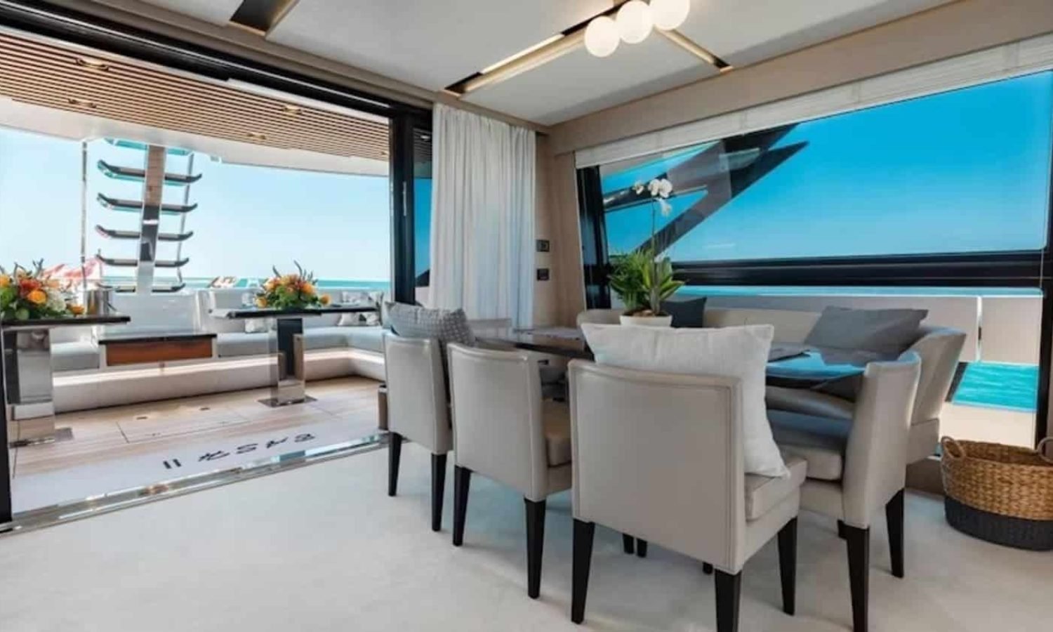 94' Azimut