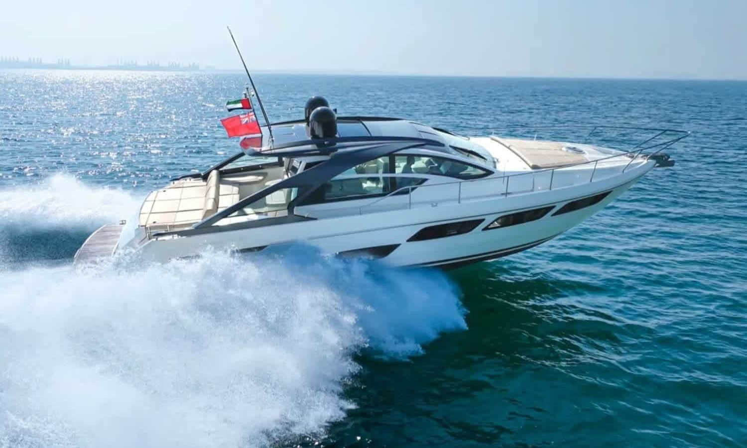 Dubai 1 52' Pershing