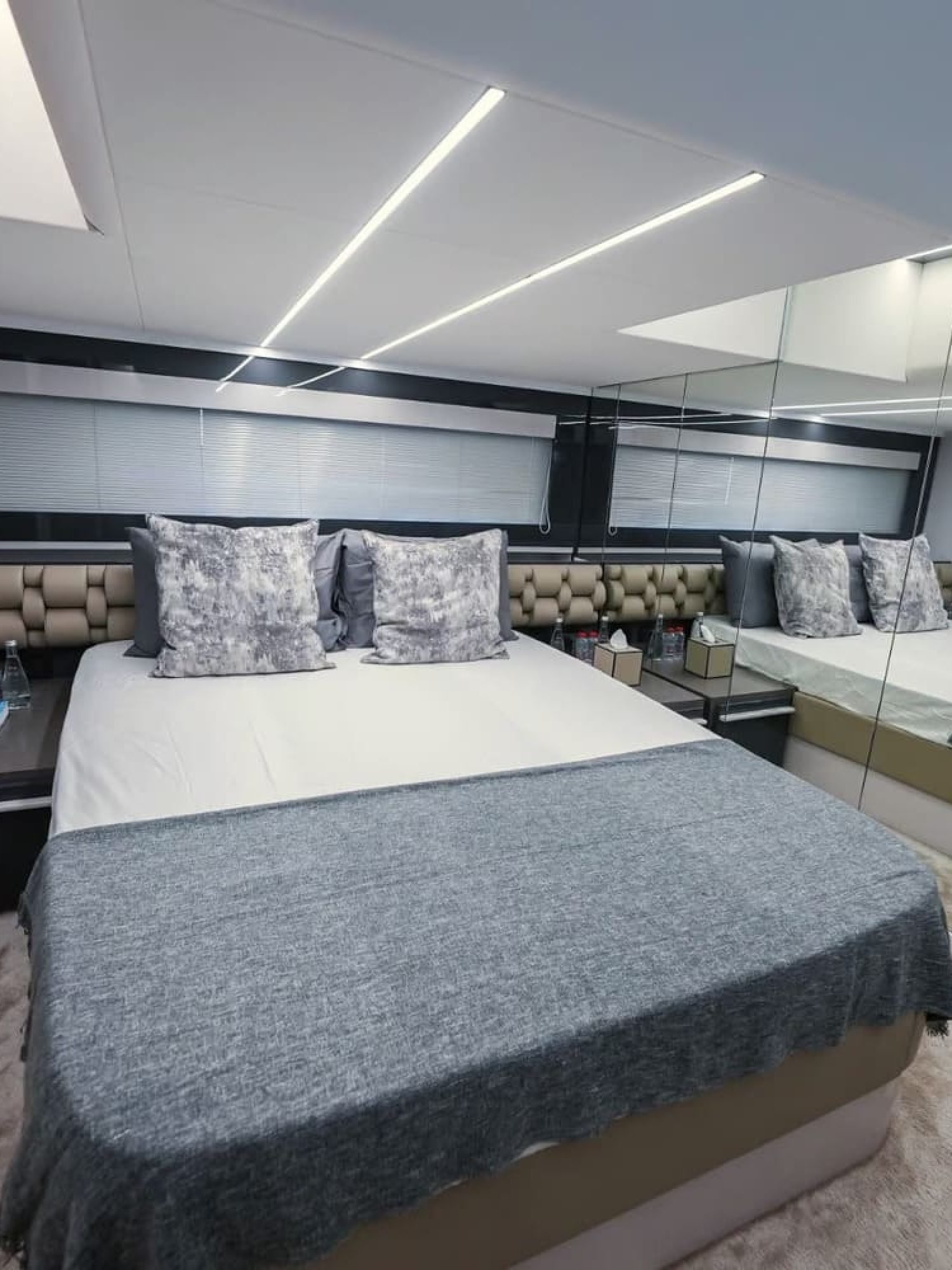 pershing-5x-pearl-white_2018_dfc28006e8d38f671687781926705e59_5_11zon