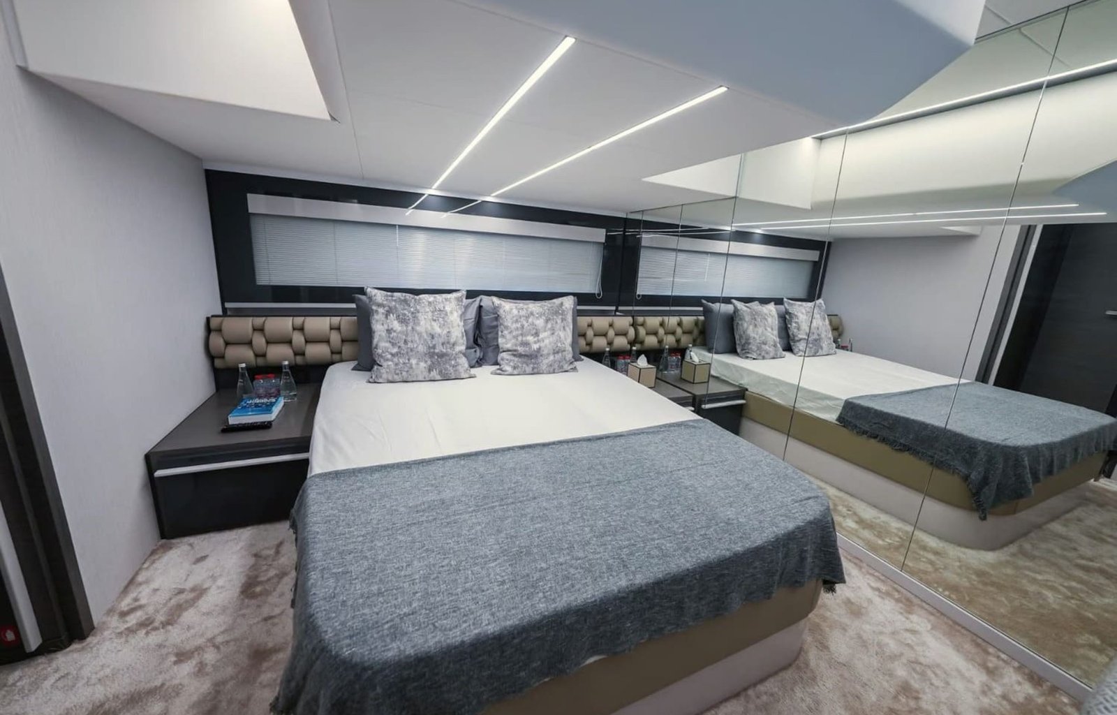 pershing-5x-pearl-white_2018_dfc28006e8d38f671687781926705e59_5_11zon